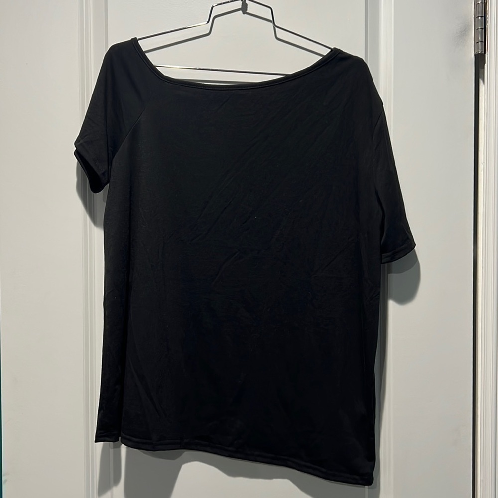 SHEIN. Asymmetrical black t-shirt. Size medium. NWOT.